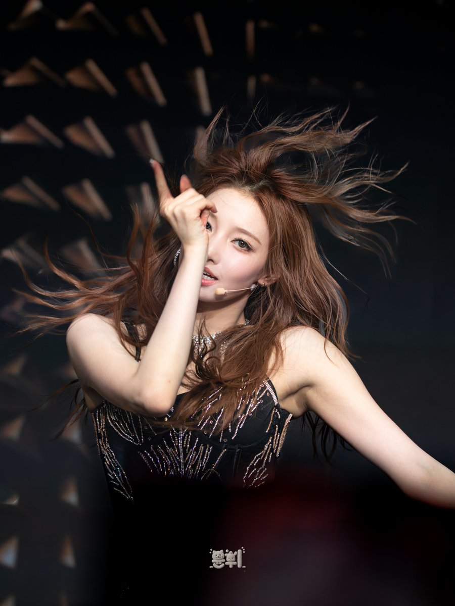 윤🤍휘🐶 tweet media