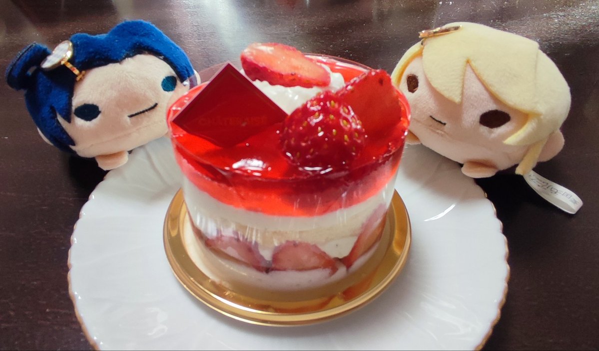 しずか tweet media