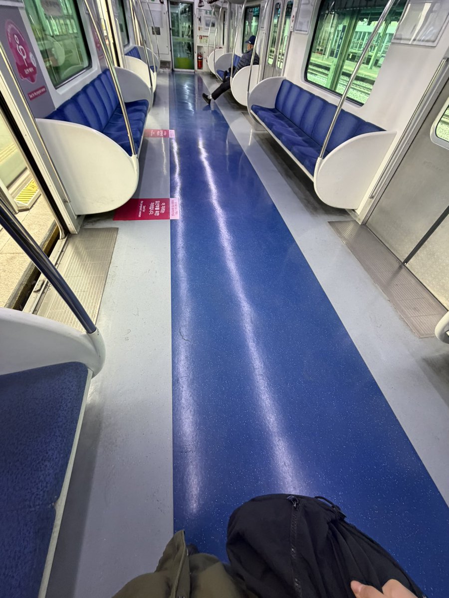 이성아 tweet media