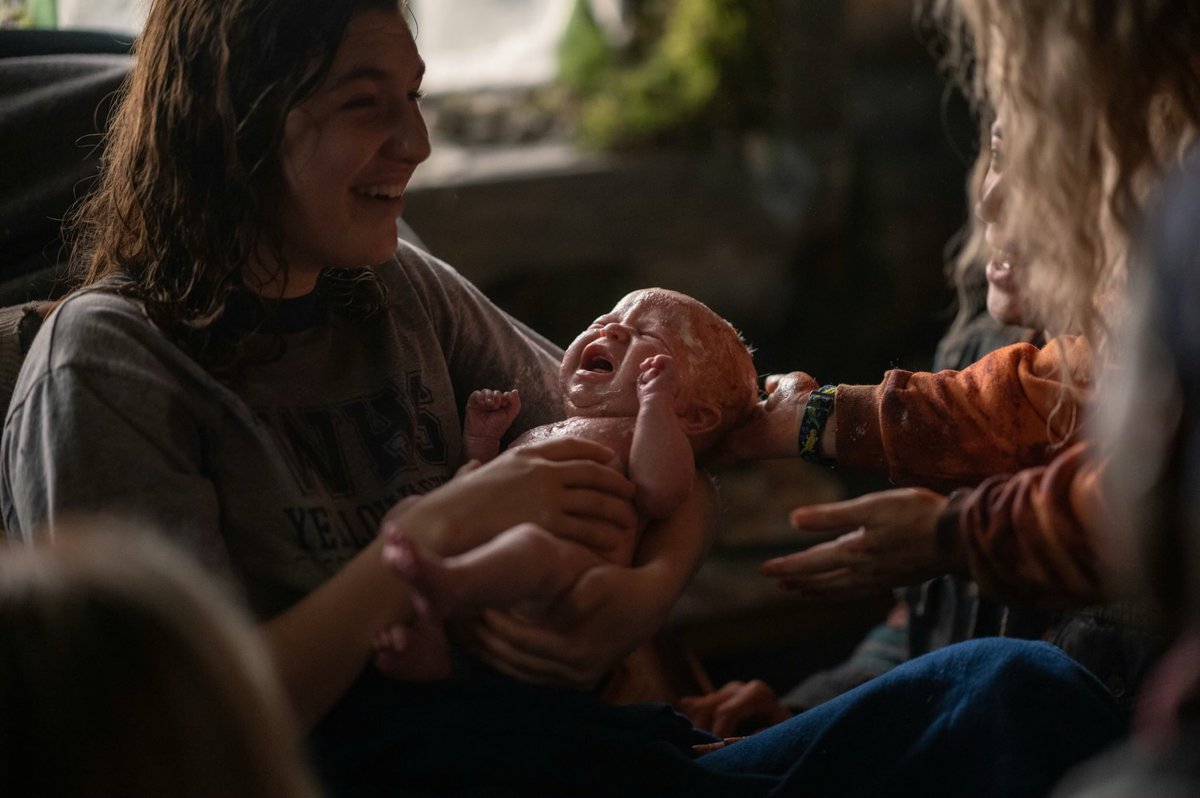 snoopy as yellowjackets tweet media