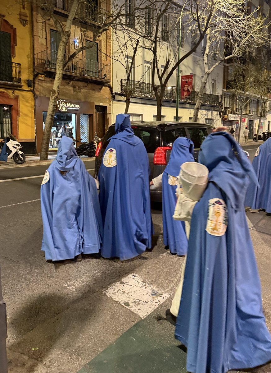 Arco del Postigo tweet media