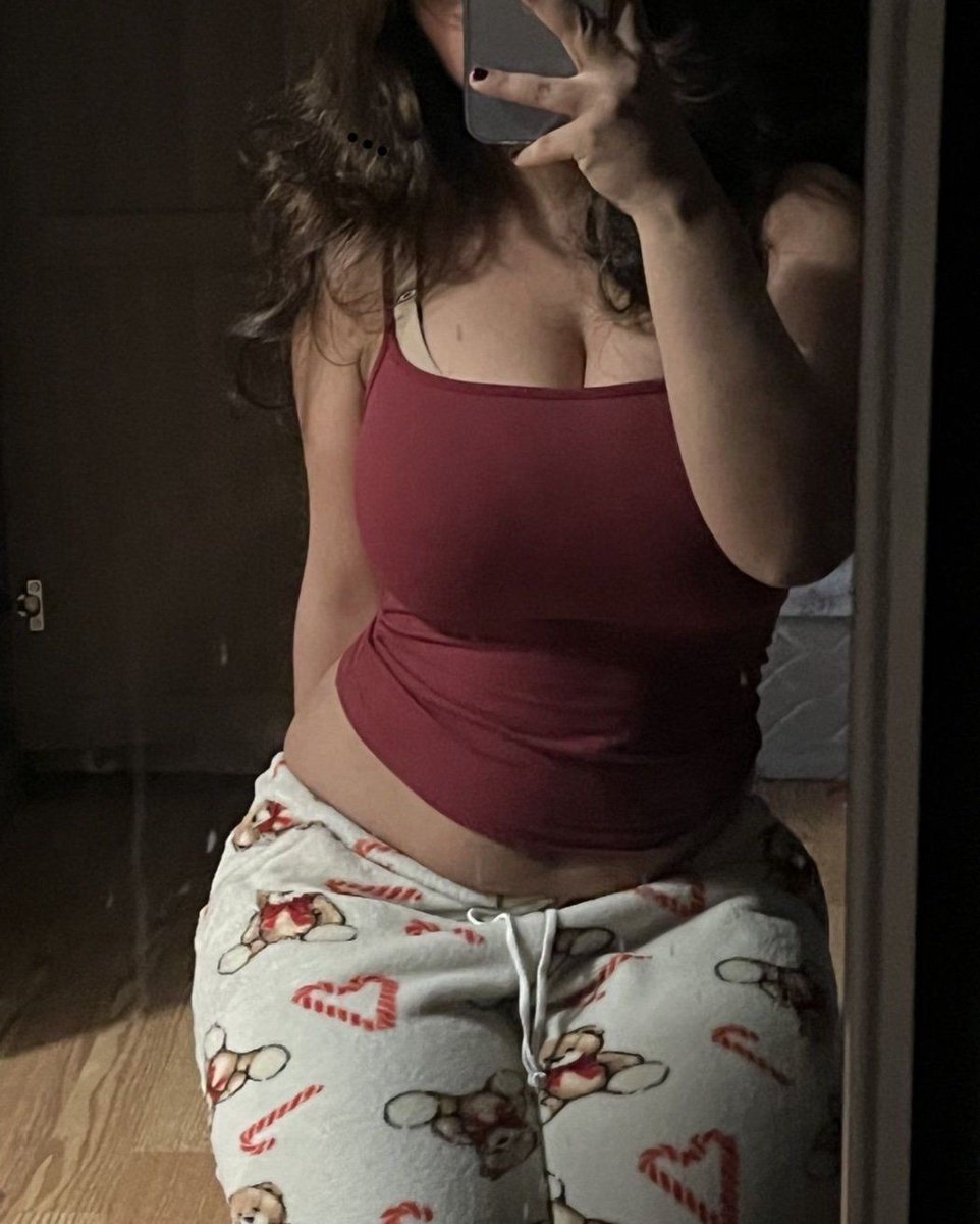 احلام tweet media