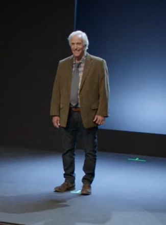 legallyphlonde's tweet image. Why Is this guy stealing marvins green jacket and blue shirt thing