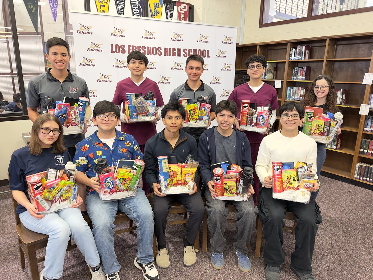 Los Fresnos High tweet media