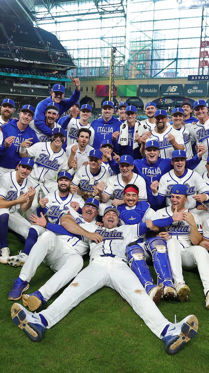 Carlos M. Ramírez tweet media