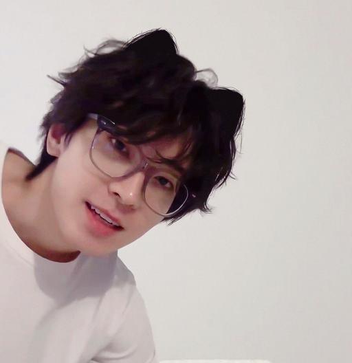 고마워누 tweet media