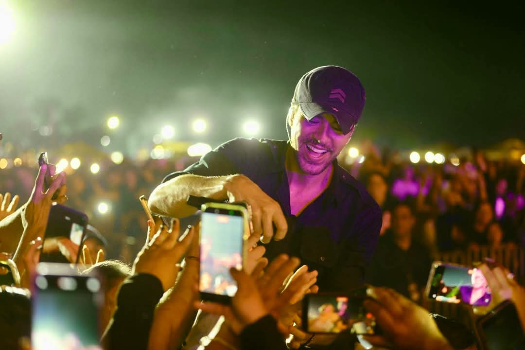 EIUPDATES_'s tweet photo. San José del Cabo 03 21 26 @enriqueiglesias https://t.co/NuMXVsR0wr
