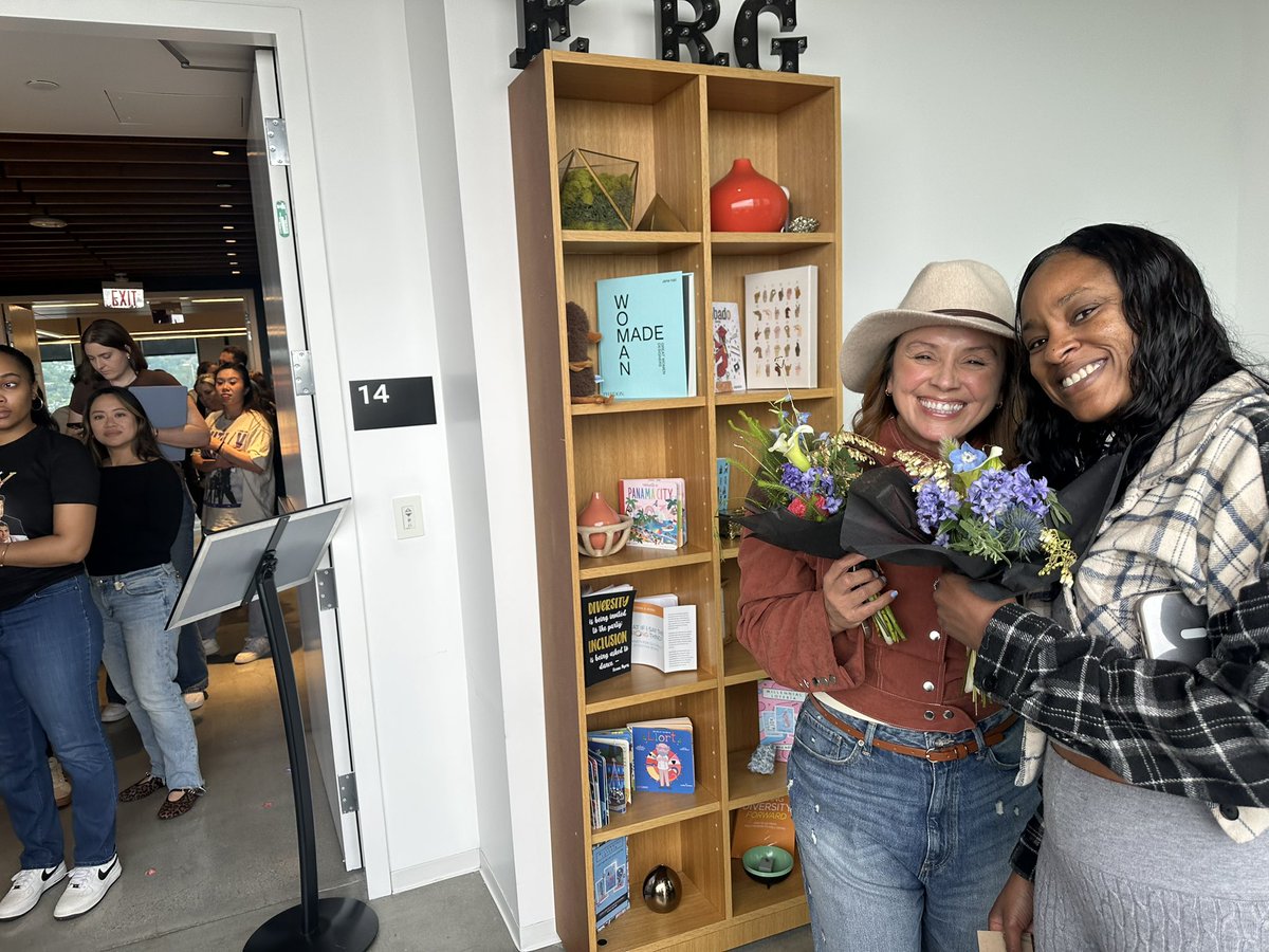gl0rimer's tweet photo. 3rd time back
at @netflix HQ
was a success!
last day
of women’s month
well spent 😌♥️ #gloflo https://t.co/6a4m3lUUcl