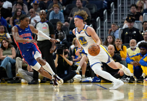 TheWarriorsHouse tweet media