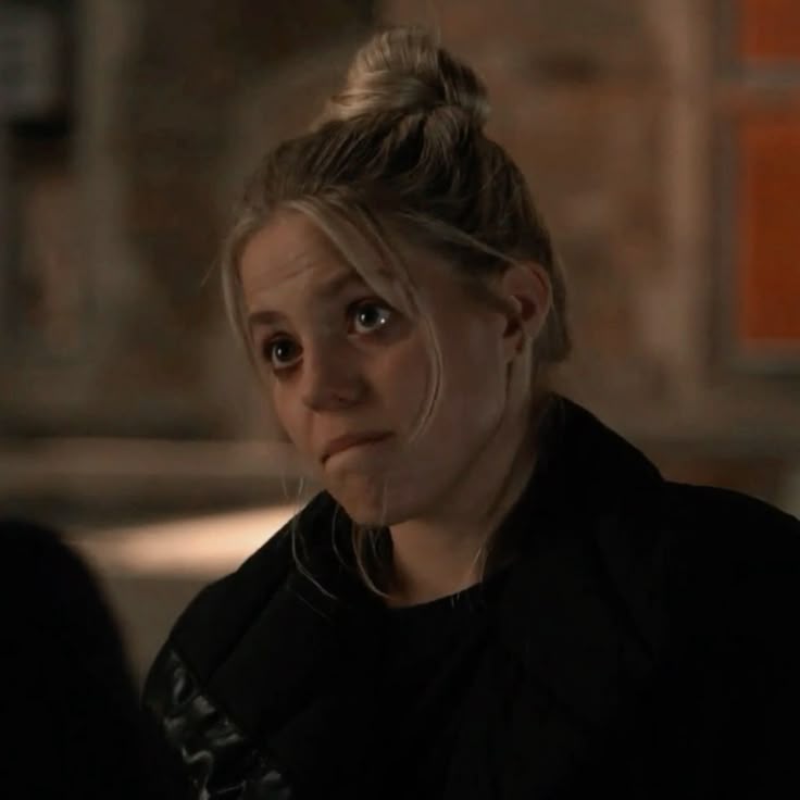 𝐕𝐚𝐞𝐥𝐥𝐚 𝐕𝐞𝐥𝐚𝐫𝐲𝐨𝐧 tweet media