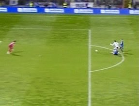 LukaFallica's tweet photo. Uno che espelle per chiara occasione Hummels a 50 metri dalla porta non può non espellere Muharemovic a 20

Turpin Arsenio Lupin

#BosniaItalia https://t.co/MQQnVBPxvc