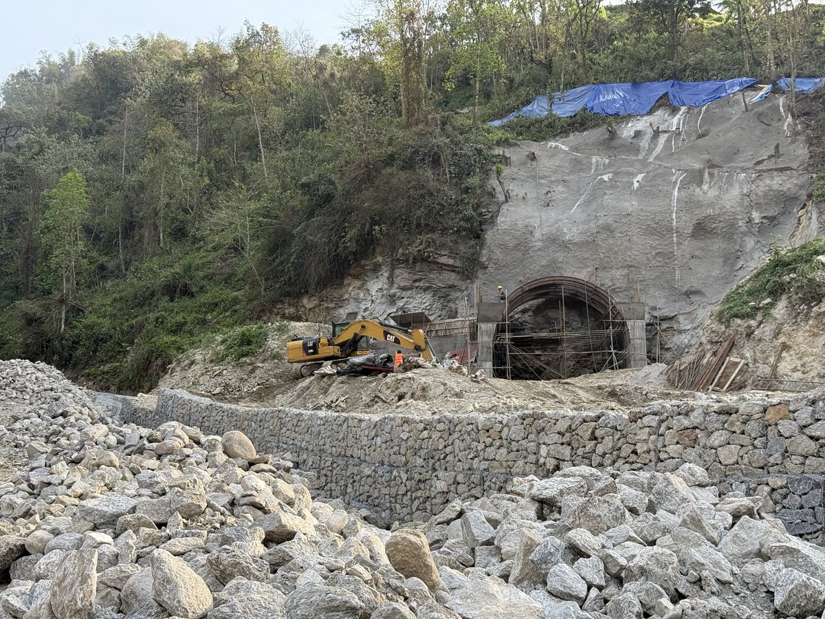 BasnetBishal0's tweet photo. Under construction Spark Hydroelectric project. 144MW Adit Tunnel,Taplejung ����
#Tunnel #engineering #hydropower https://t.co/tEcDFwGaJc