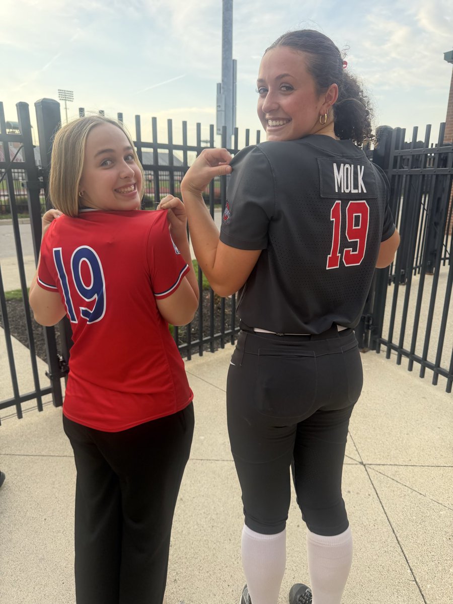 Emily Beck tweet media