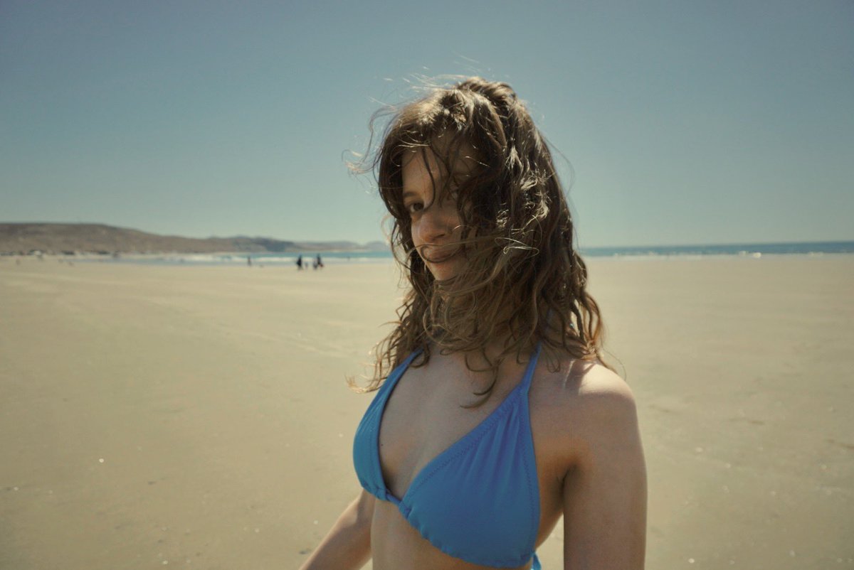 Emilia 🎧 tweet media