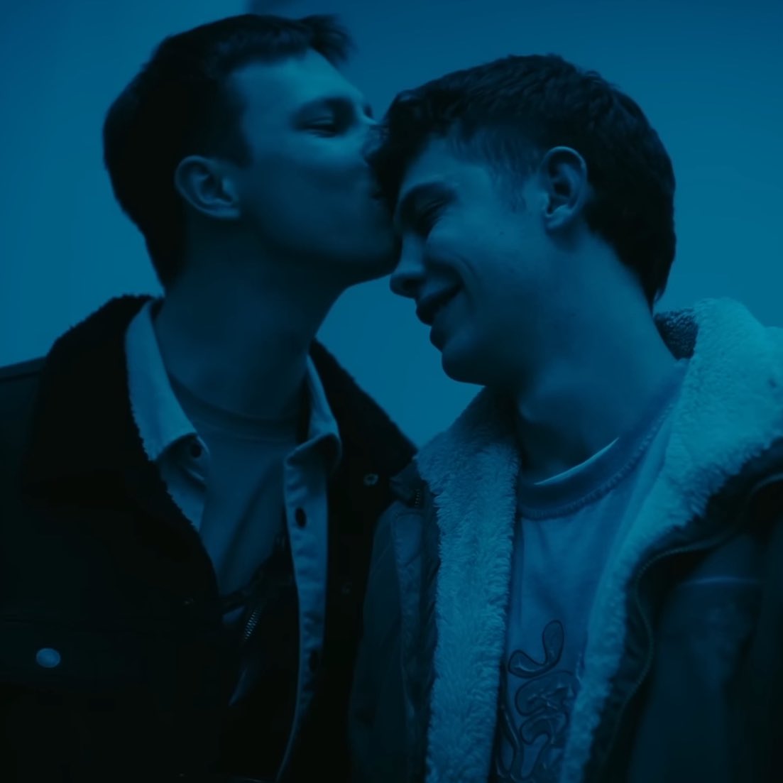 belle 🪩 tweet media