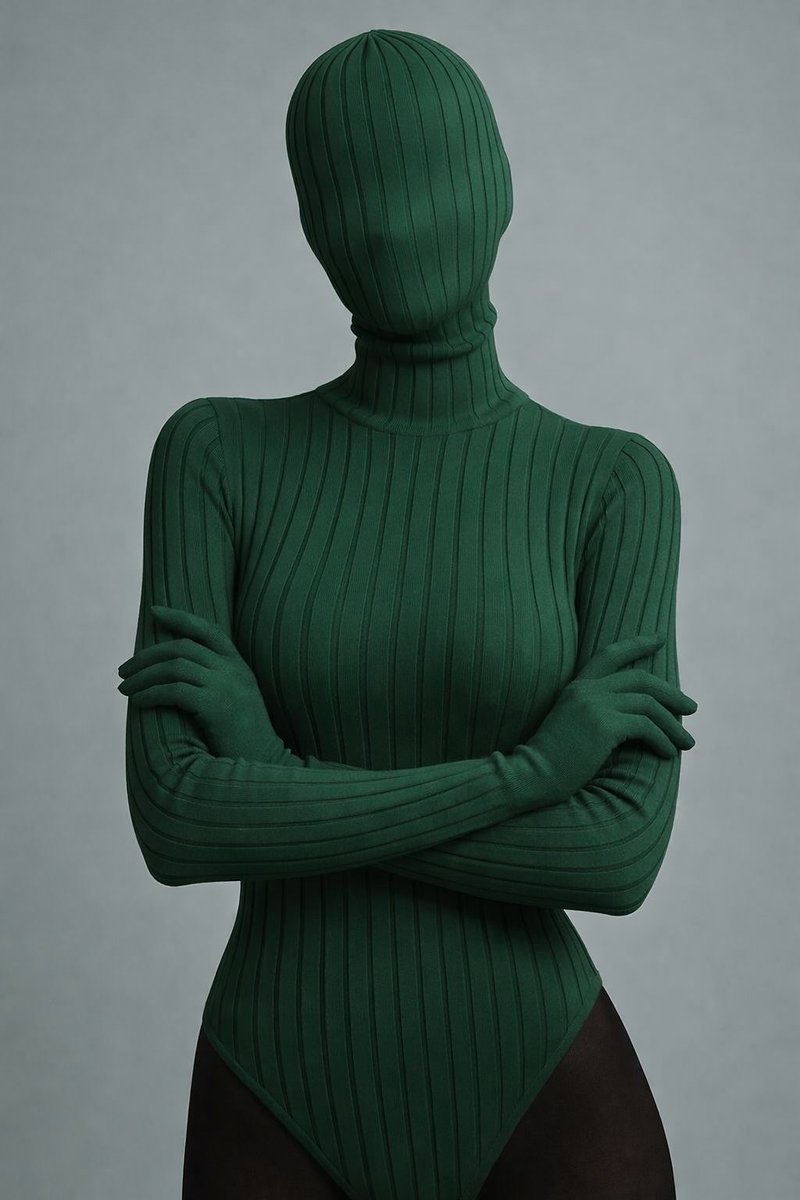 Madame Sock's World tweet media