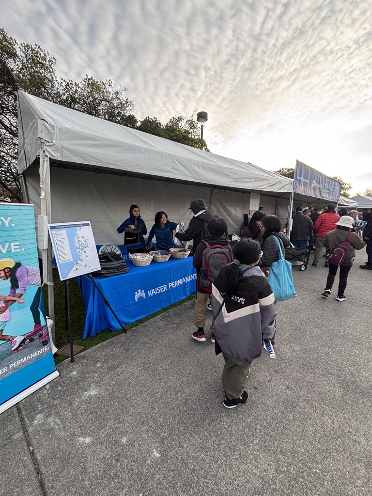 kpwashington's tweet photo. We were a proud sponsor of the @SoundTransit Crosslake Link opening, celebrating a historic milestone that connects Bellevue, Redmond, and SeaTac in a whole new way -- the world’s first train operating on a floating bridge.

Thanks to everyone who stopped by our table. https://t.co/bqsUAxIGzw