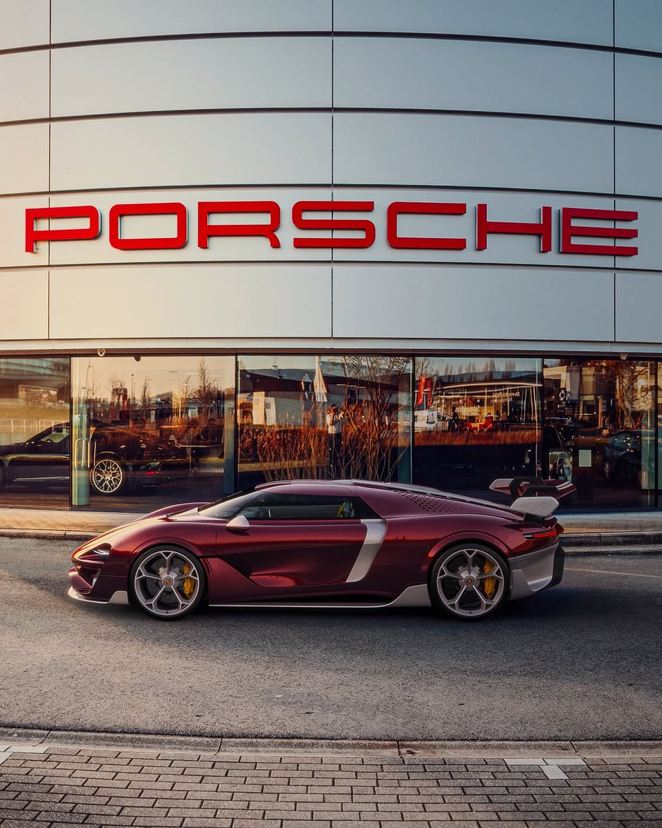 COMPETITION tweet media