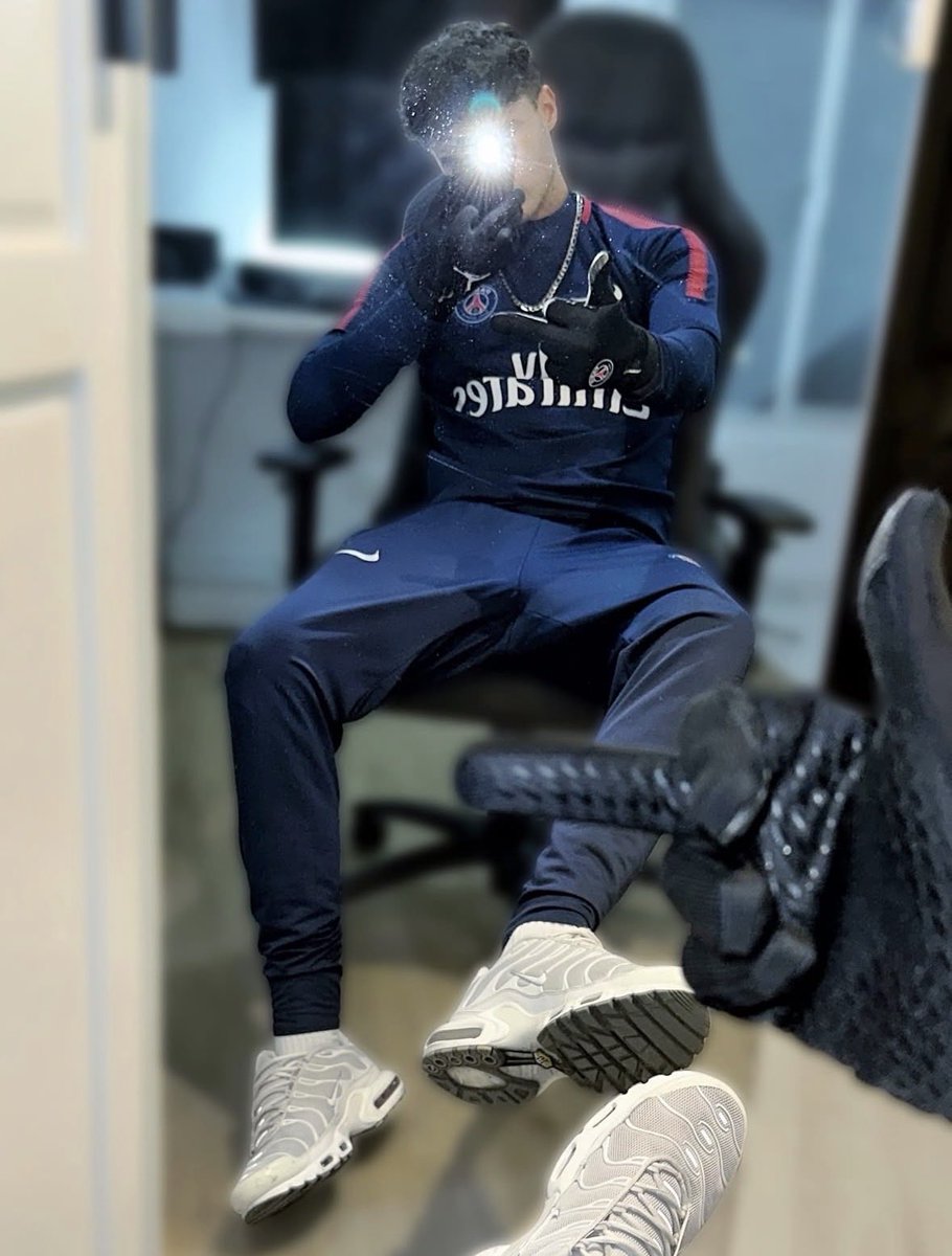 𝕬𝖓𝖉𝖗𝖊𝖆 🌶️ tweet media