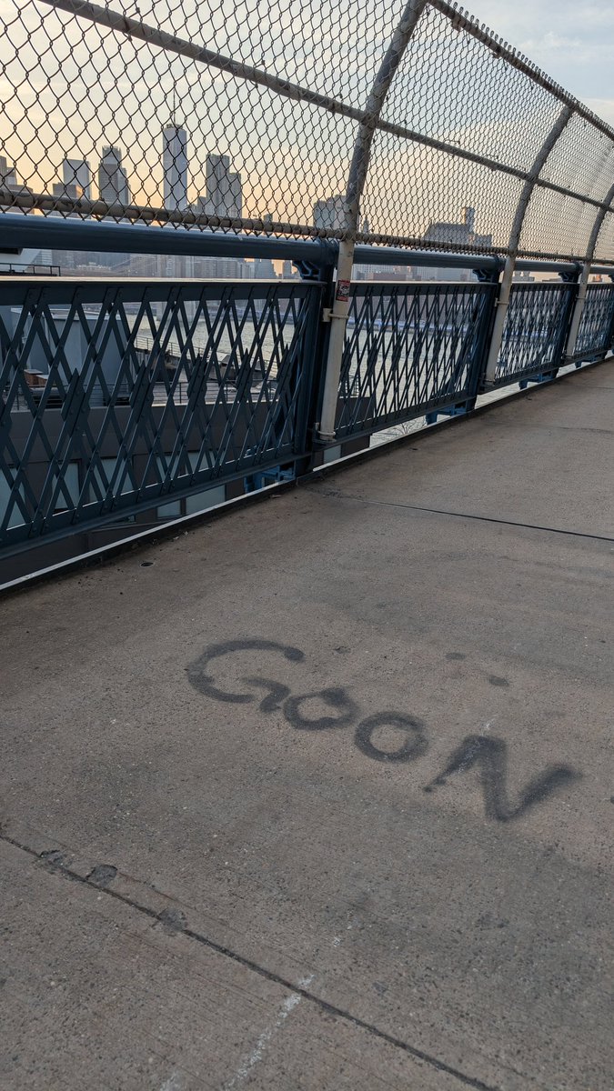 GEN Este tweet media