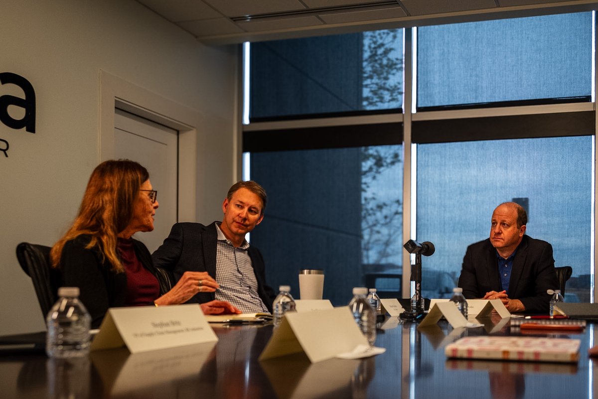 Gobernador Jared Polis tweet media