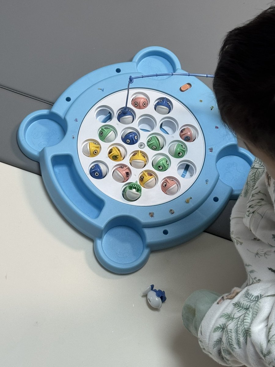 小小年纪就成了钓鱼佬