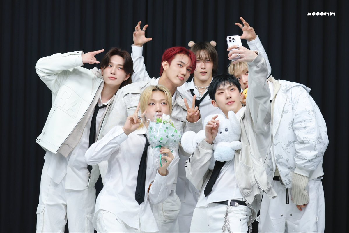 ㅁㅈㅁ♩ྀིྀིྀིྀིྀི🐧 tweet media