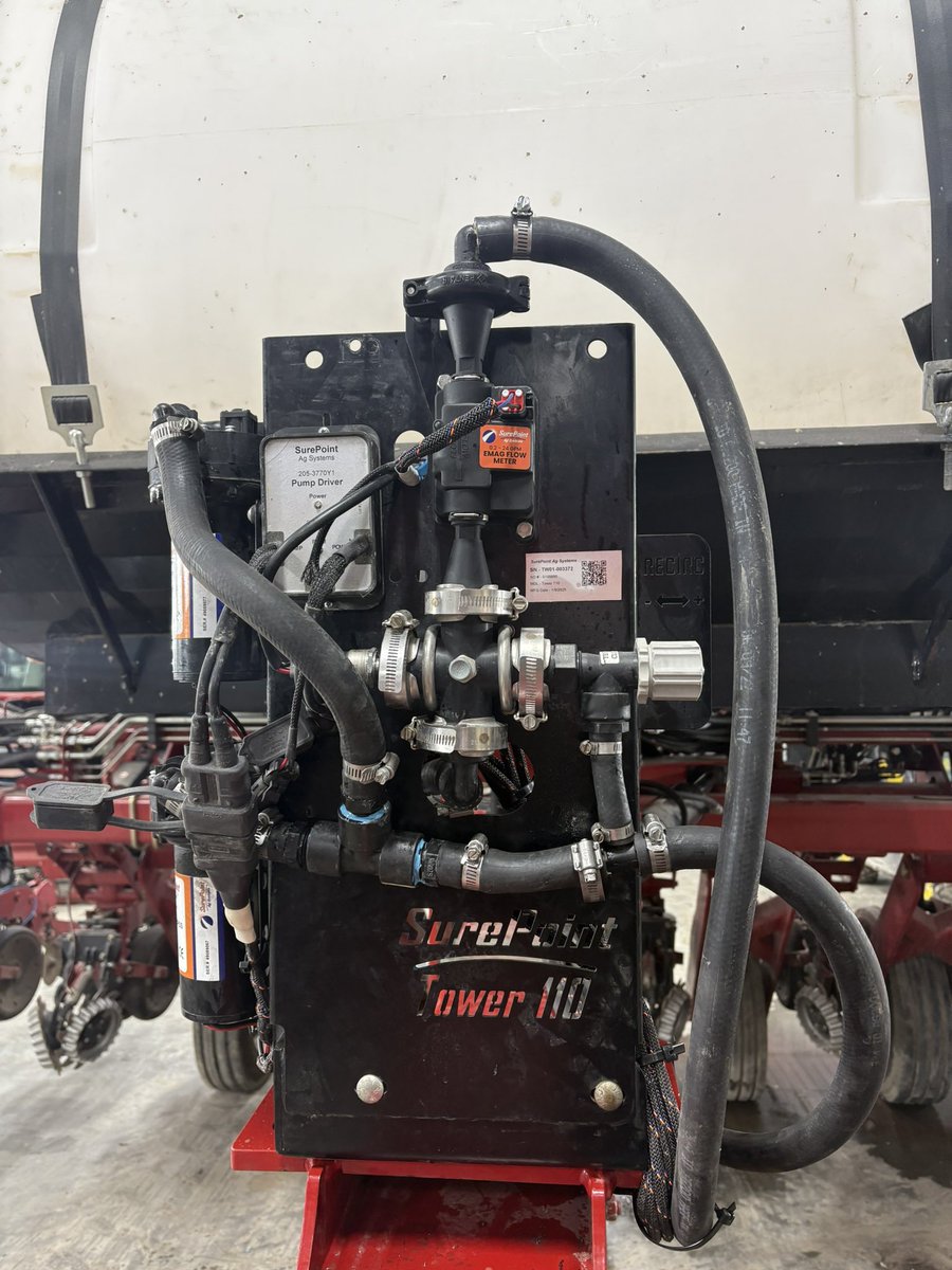 EdJHanson's tweet photo. Thankyou very much for the work merci pour le travail, this is the 5th planter we've done for these folks, seemless integration into 600/700/1200 through VT π
#sentinelratecontrol
@SurePointAg https://t.co/K35CmQgLWL