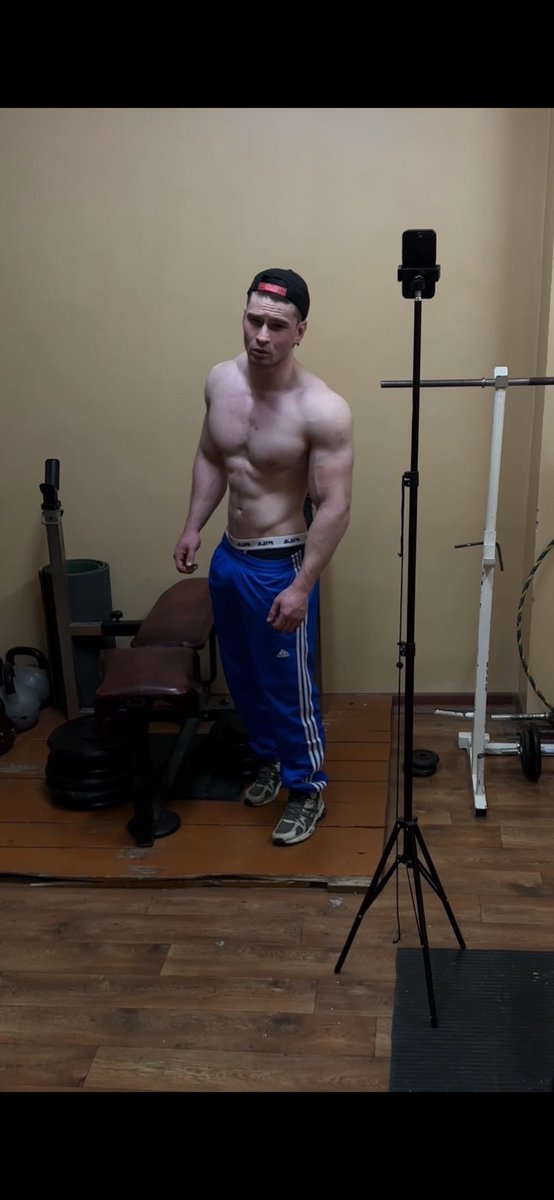 Regular Slav Guys tweet media