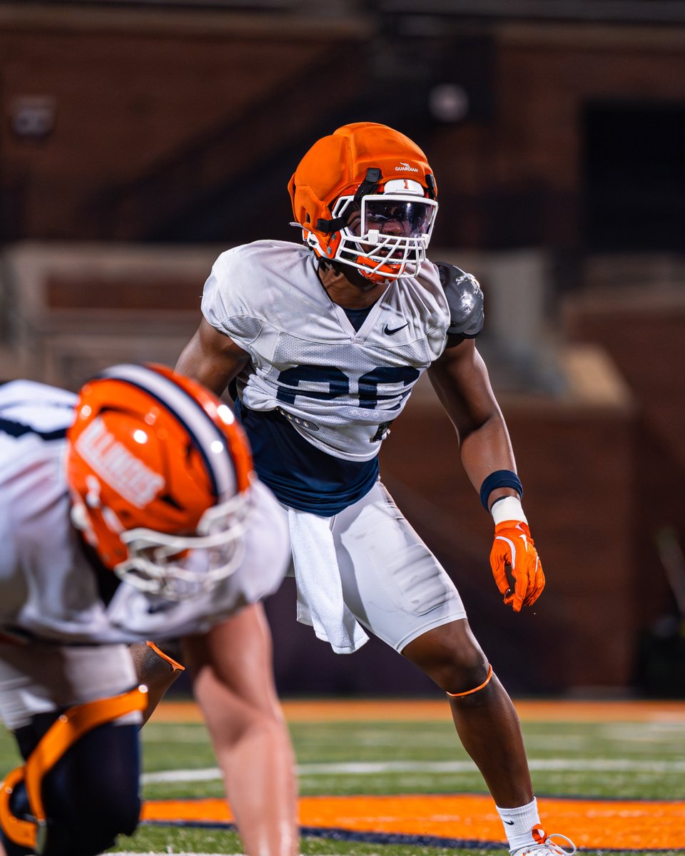 Illinois Football tweet media