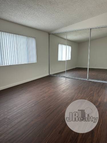 jrealty's tweet image. 25018 Eshelman Ave 23, Lomita, CA 90717

For showing: jrealty.rentkabob.com/rental?a=25018…

#JRealty #PropertyManagement #Lomita #apartment #forrent #forlease

Listed by Dylan Gallagher DRE# 02036528
