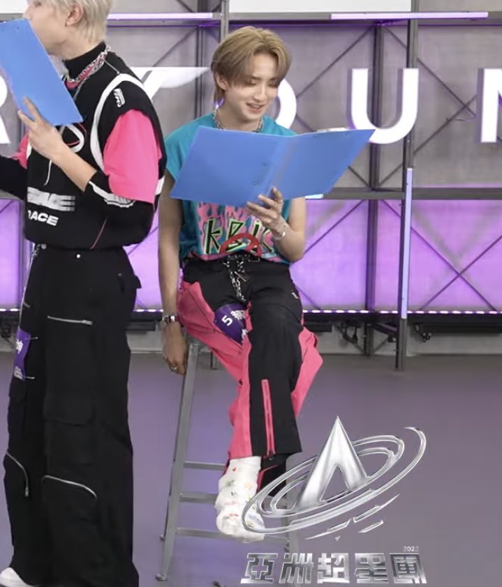 1VERSE UPDATES ♡ tweet media