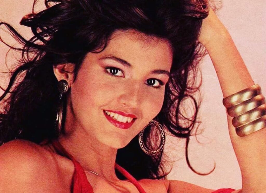 ARY ⬛️🟨⬜️ tweet media