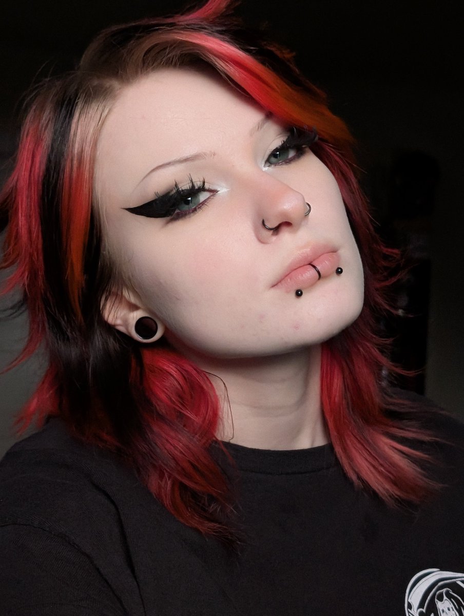 𝕭𝖚𝖓𝖓𝖎 𝕷𝖞𝖓𝖓 tweet media