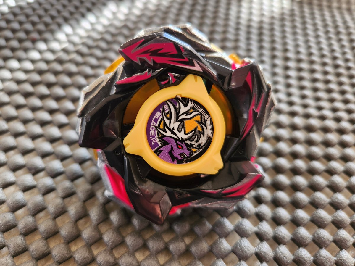 KIO 🇨🇦 tweet media