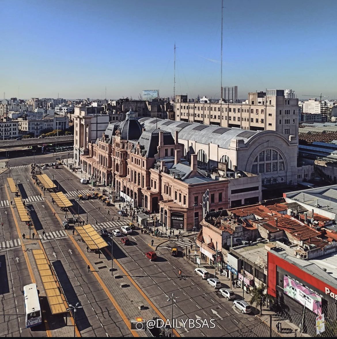 Charles Thays tweet media