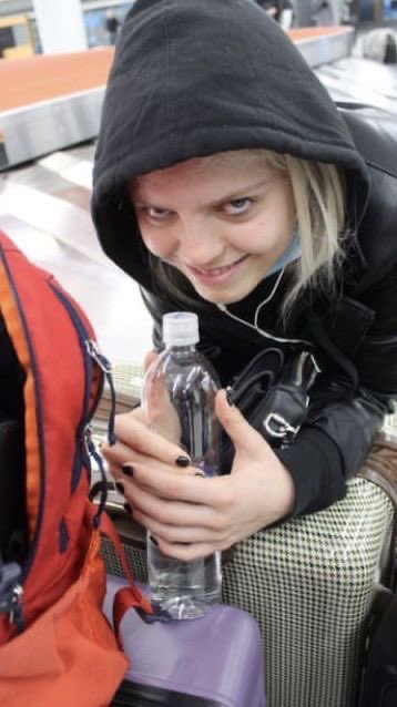 amon ✰ tweet media