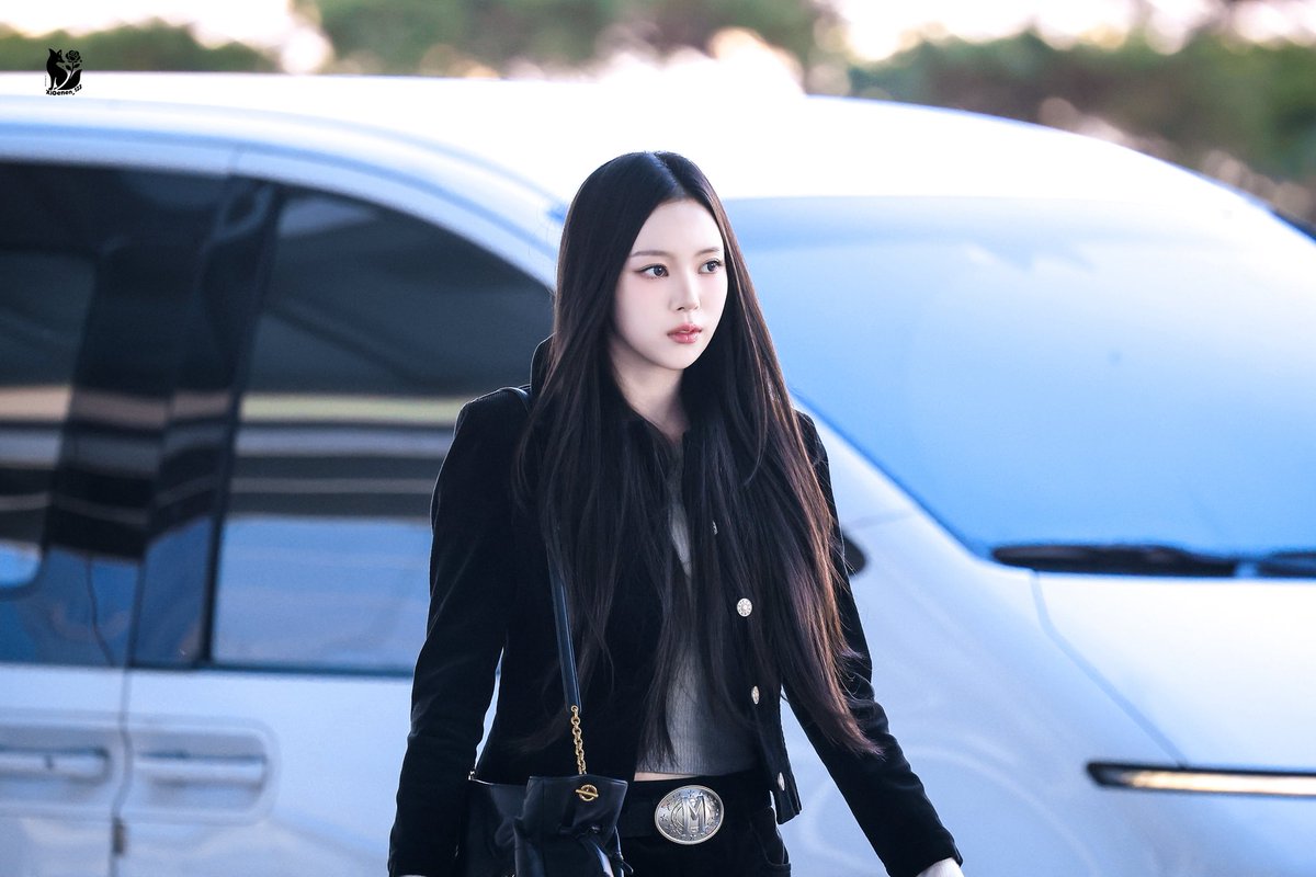 Xi0enen's tweet image. 251204 ICN🛫

#미야오 #MEOVV #MEOW #ミヤオ 
#NARIN #나린 #AprilFoolsDay