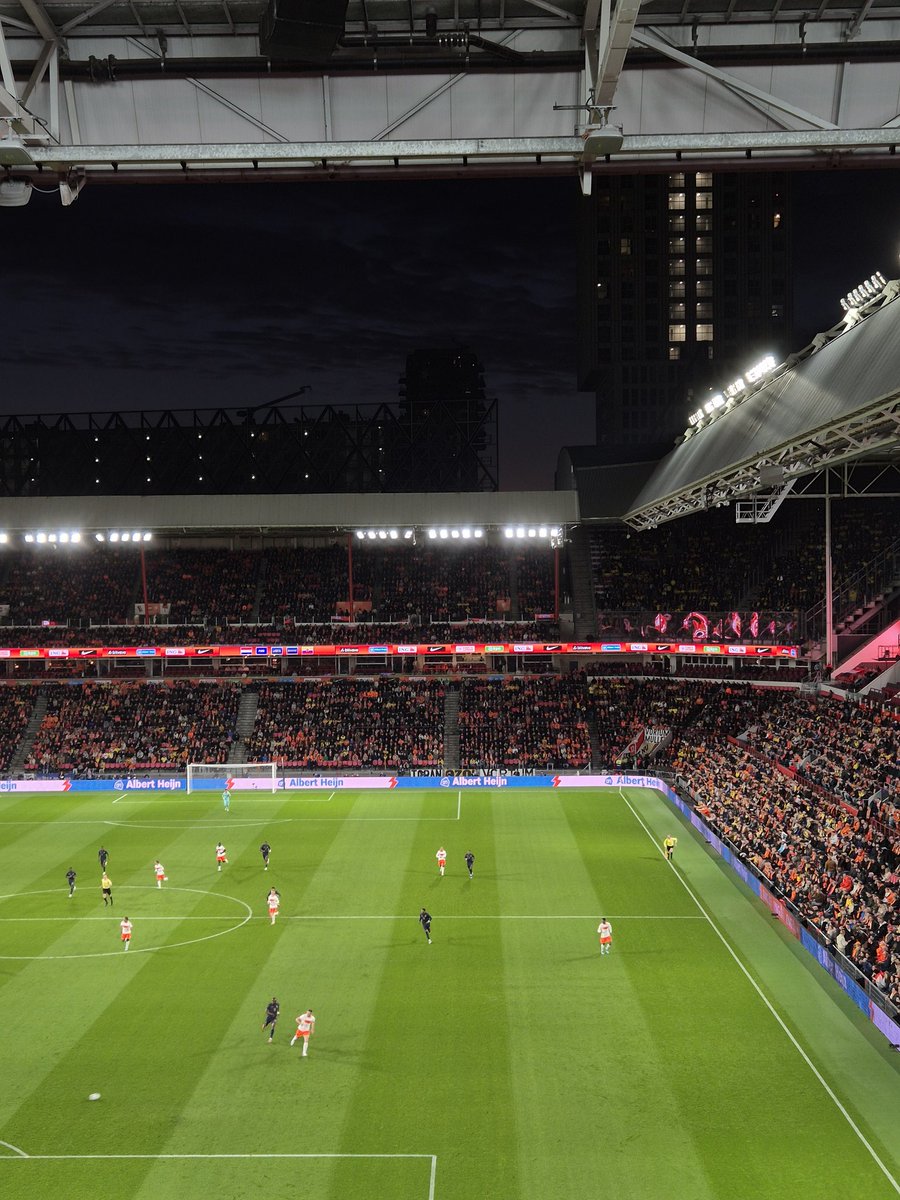 salwelsien's tweet photo. Nederlands elftal. Zo kom je er nooit, zo kom je er twee keer in 1 interlandbreak. #oranje https://t.co/g8dpQwixr2