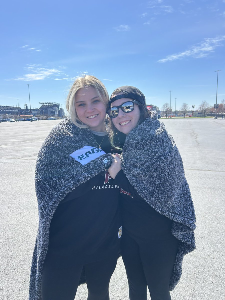 kellboyce's tweet photo. grateful to love &amp; be loved by the most amazing humans🖤 even if they broke our hearts on sunday https://t.co/uuDYwgVEEM