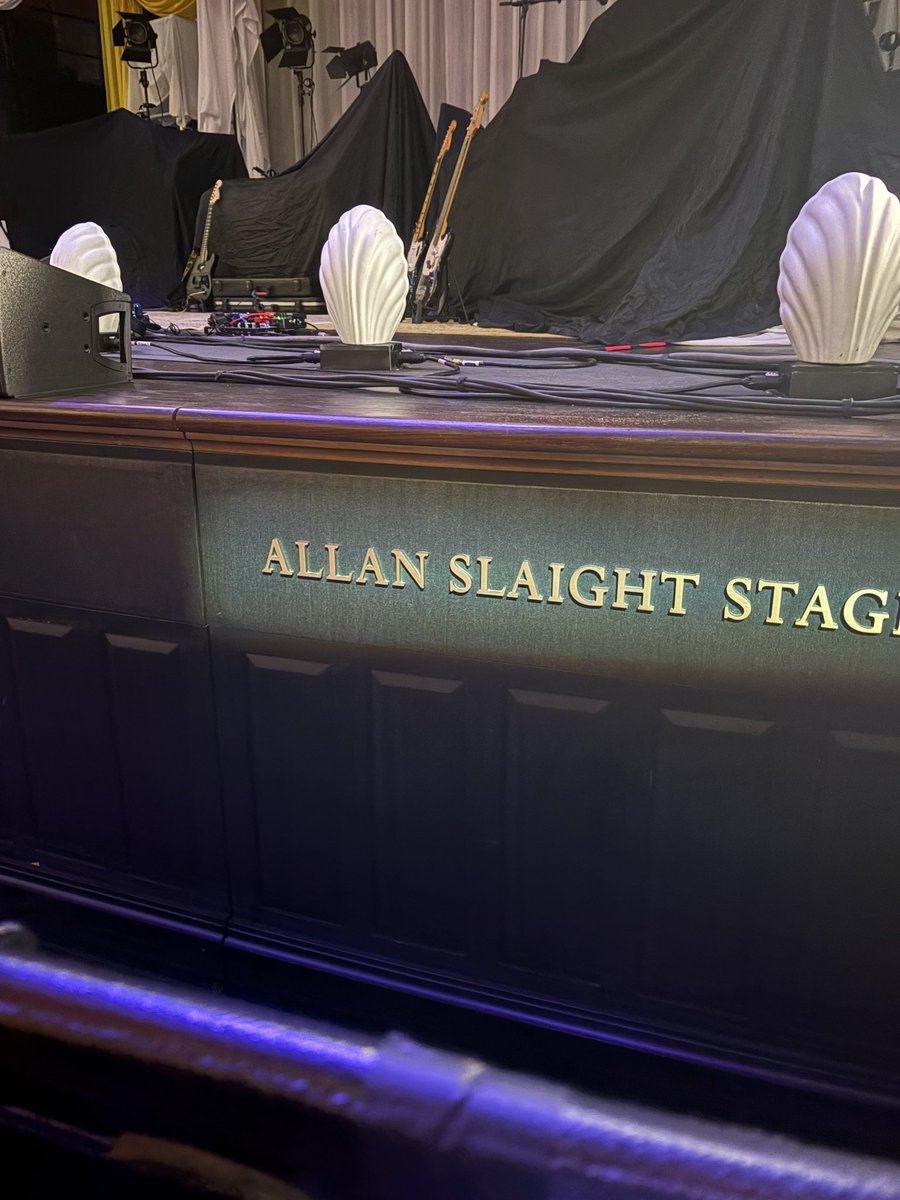 fyloo 🦇 tweet media