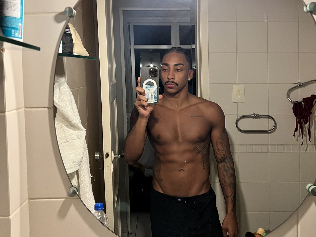 Little Medeiros 🦅 tweet media