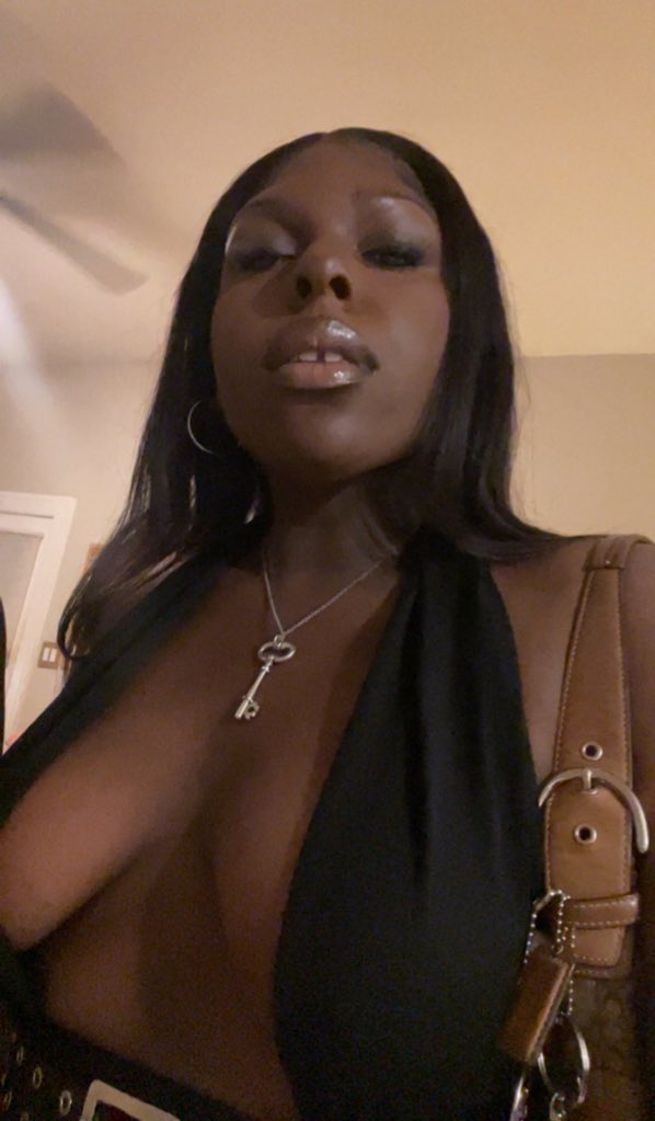 ᏕᎧᎩ ᏕúᎮᏋᏒ ᎴᏝ 🗝₊˚⊹ ♡ tweet media