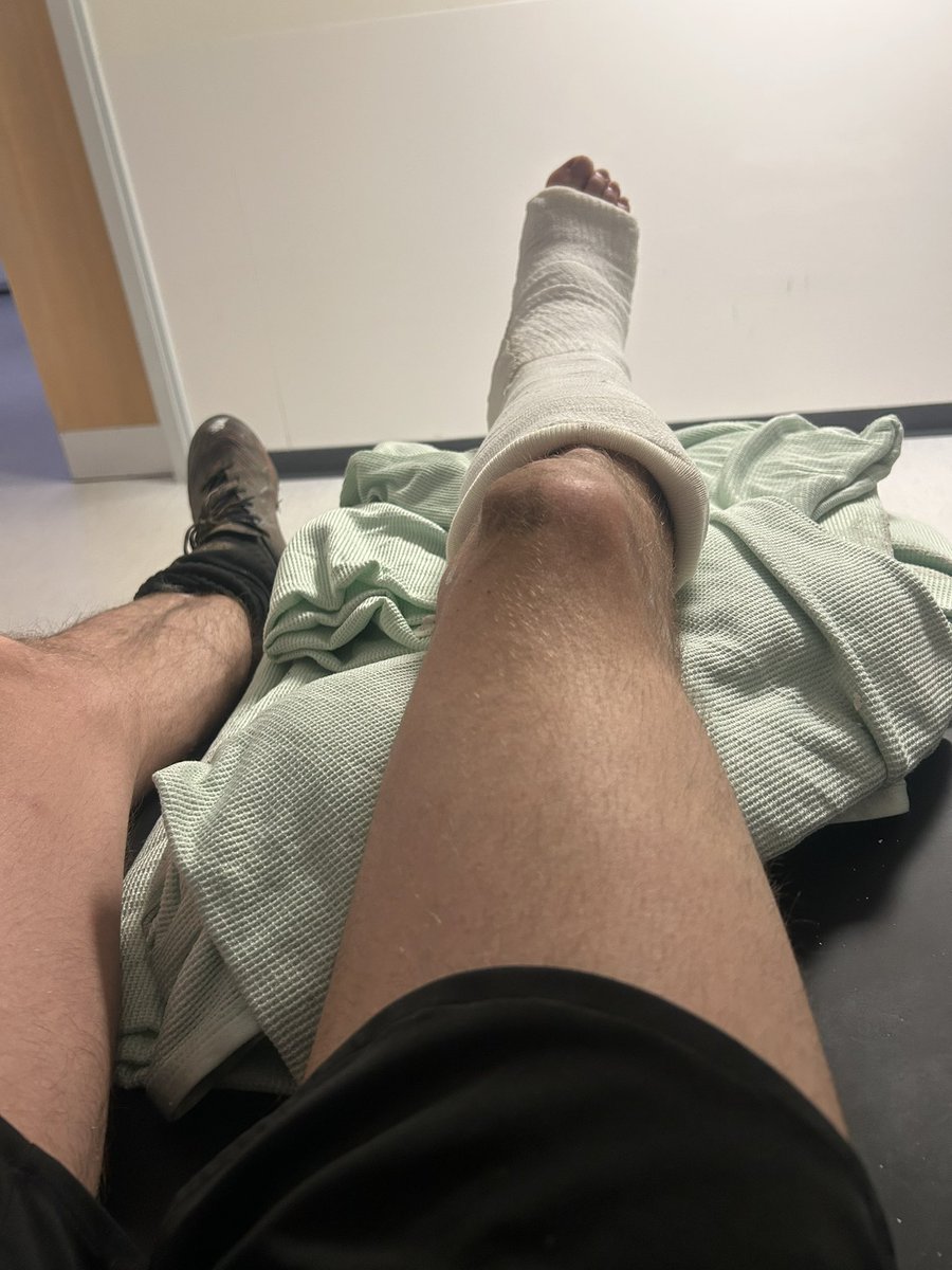 boyyy_beeson's tweet photo. Broken ankle but a @northwalshamtfc win😍
Thankyou to everyone at the club who helped me tonight🖤🤍🖤 https://t.co/pPjdEOtEW8