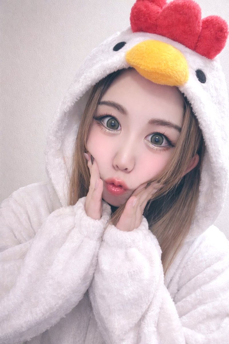 ひよこ おはよー！ 突然やけど、 皆に黙ってたことがあって… 実はこの間の初