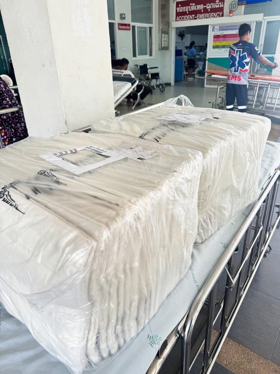 𝟔𝟗(.◜◡◝)♡sᴏᴍsᴏᴍɴᴡॐ🐿🌹89महालक्ष्म्यै नमो नम:।ॐ tweet media