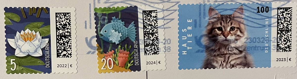 Denis B_land tweet media