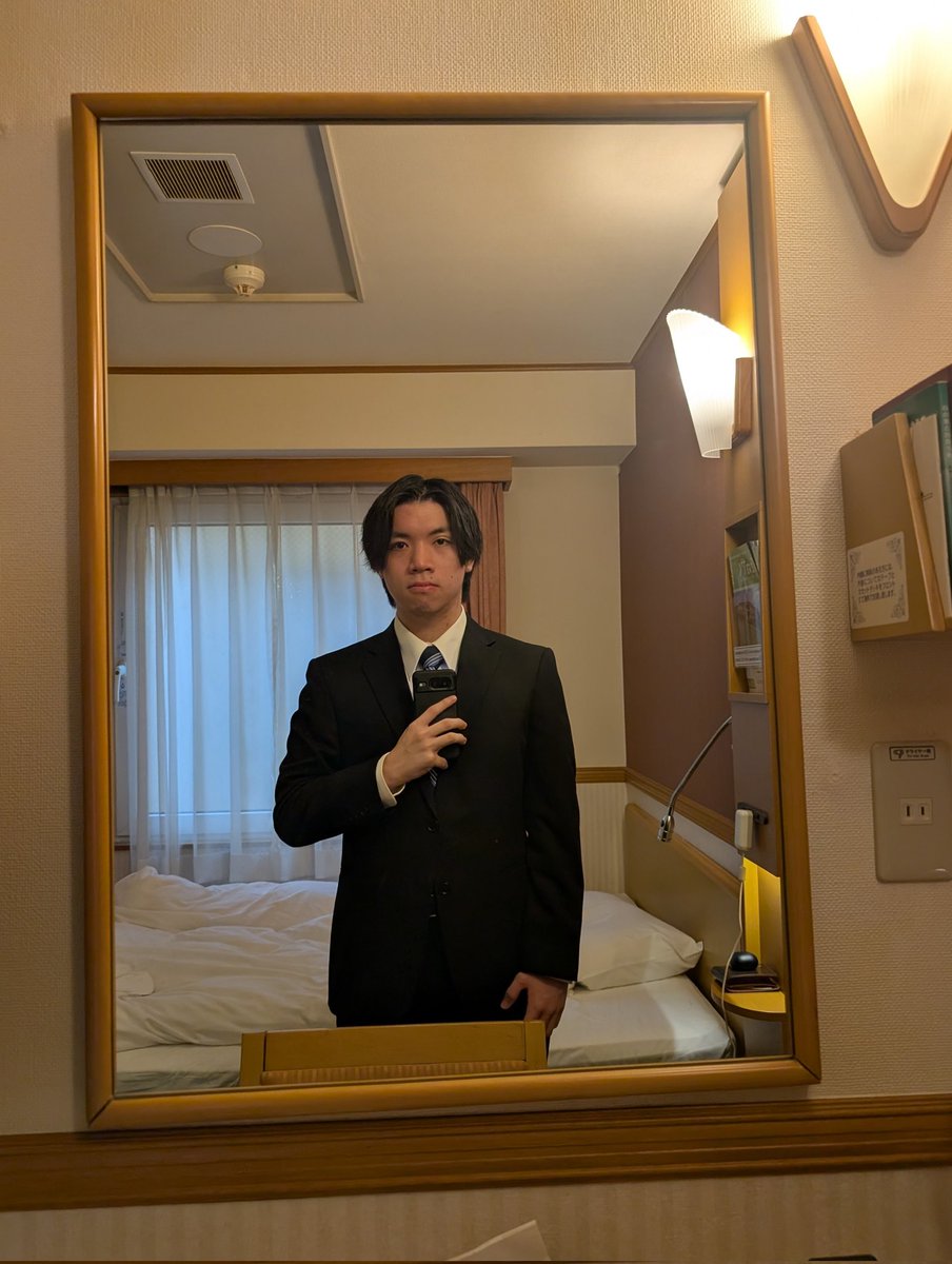 シュウトッピ tweet media