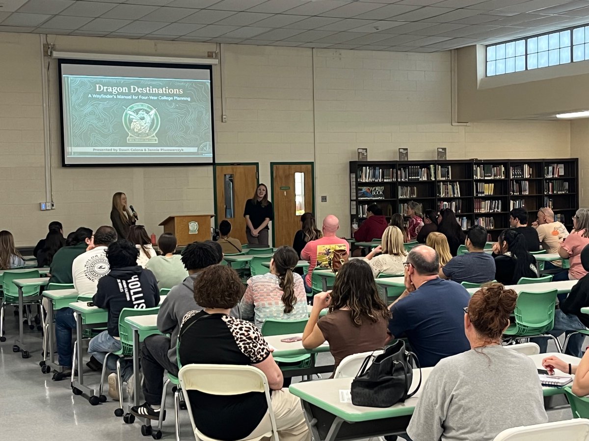 BTHSDragons's tweet image. Dragon Destinations happening now 🐉
These Juniors are getting tips on college essays and learning the four-year application process—getting a strong head start on what’s next. #OnceADragonAlwaysADragon