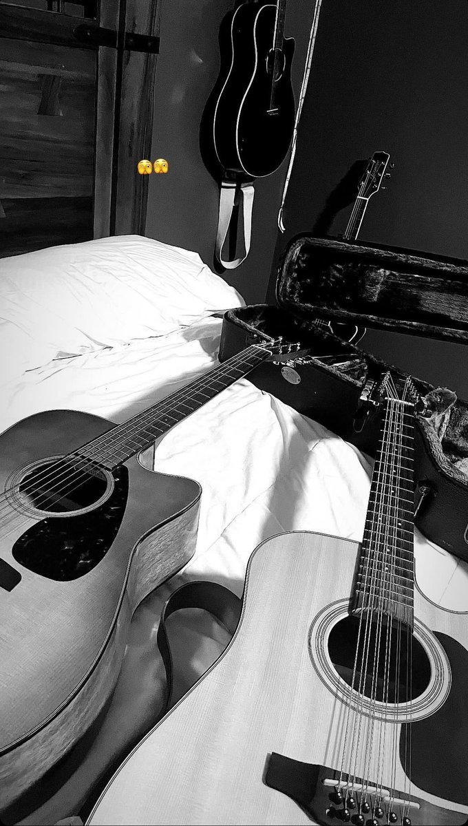 ⃟⃟⃟ tweet media